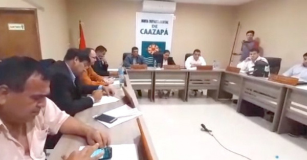 Terror en Caazapá: Gobernador y dos concejales ¿eran objetivos?
