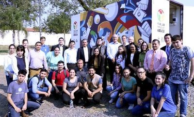 Curso de uso de tecnología para jóvenes y docentes - Interior - ABC Color