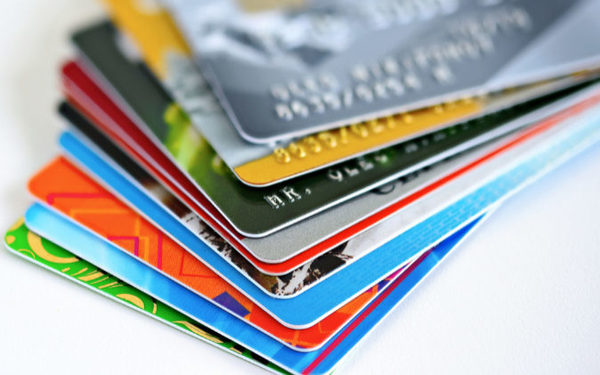 Aumentan las compras con tarjetas de débito