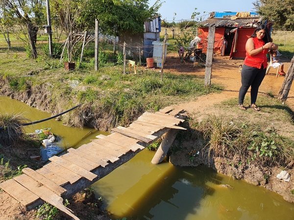Vecinos denuncian abandono de obras de desagüe pluvial