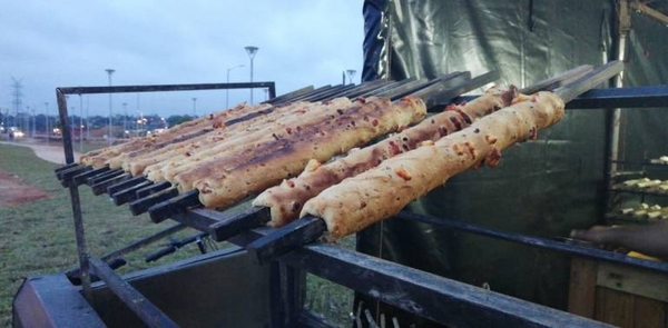 HOY / Feria en la Costanera por el Día Nacional de la Chipa