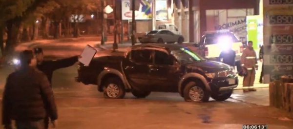 MECÁNICO SALIÓ A PASEARSE DE MADRUGADA Y TUMBÓ LA CAMIONETA DE SU CLIENTE