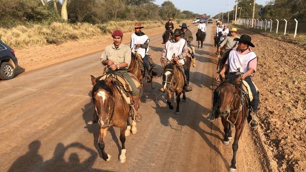 Remate de criollos en la asociación Rodeo Trébol