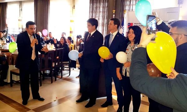 Ministro minimiza el retraso escolar por falta de docentes - Locales - ABC Color