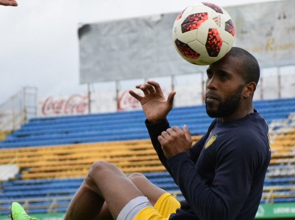 Paulo Lima tiene en la mira a Olimpia