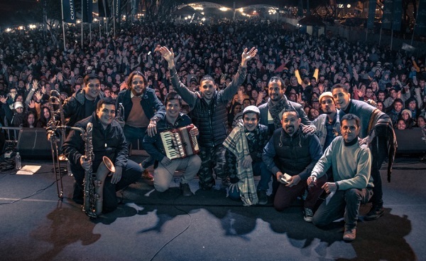 Néstor Ló y Los Caminantes animará festival en el interior
