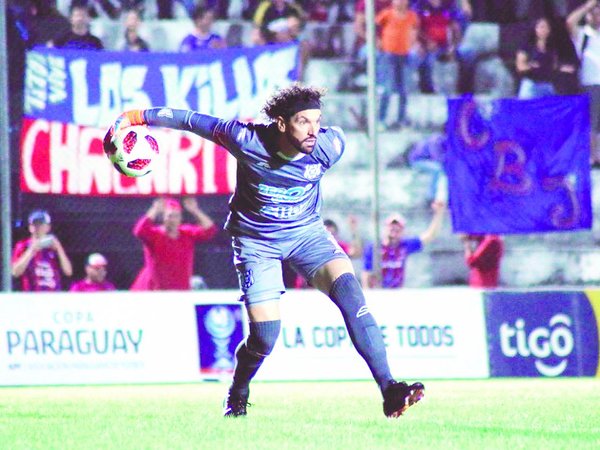Rechazado en Primera, ídolo en la Intermedia
