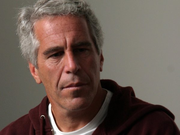 Juez de EEUU dicta que documentos sobre el magnate Epstein sean públicos