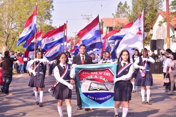 Escuela Jorge A. Gadea festejó con desfile sus 40 años de vida institucional | San Lorenzo Py