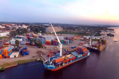 Comercio exterior registró una leve caída a julio, según el BCP