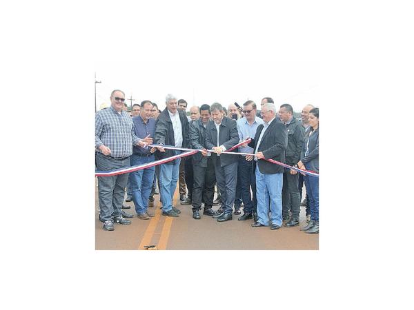 Inauguran ruta de 47 km, la primera obra  llave en mano