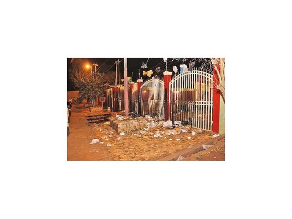 CDE: Camarista anuncia querella a los escrachadores