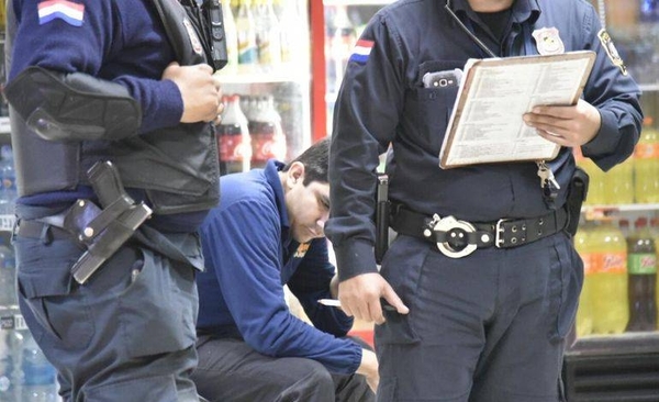 HOY / Violento asalto a servicentro en Fernando de la Mora