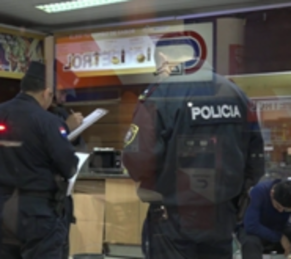 Golpean a empleados y se llevan recaudación de estación de servicios - Paraguay.com