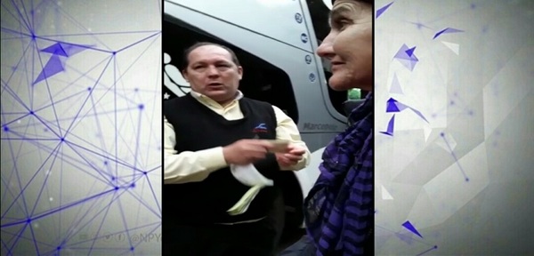 Guarda impide abordar un bus a una abuela invidente | Noticias Paraguay