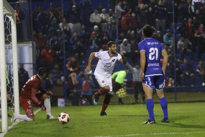 La racha de Larrivey con Cerro