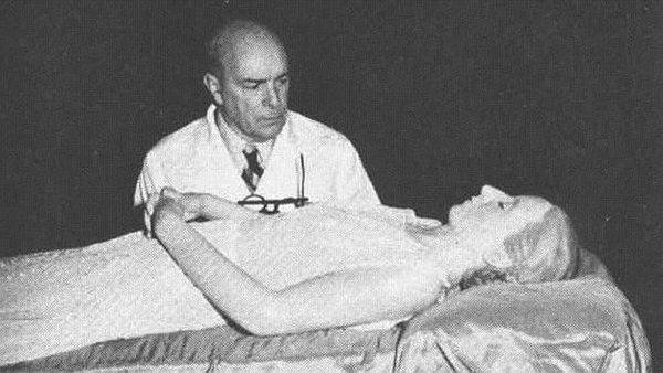 Historias perversas en el territorio donde los muertos siguen vivos