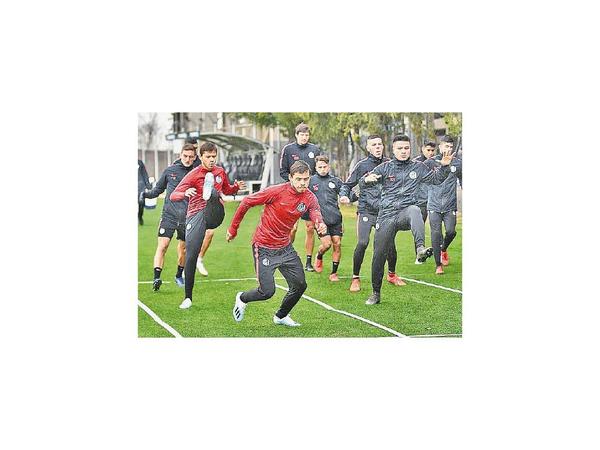 La pasión del superclásico y la visita del campeón de América son las grandes atracciones en la Olla