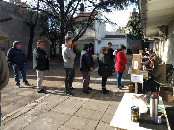 Argentina electoral: Votan residentes paraguayos