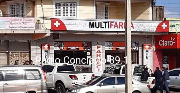 Motochorros asaltan farmacia en Ciudad del Este