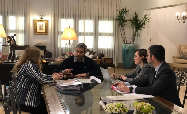 HOY / Investigación de la Fiscalía es una tragicomedia, según abogado