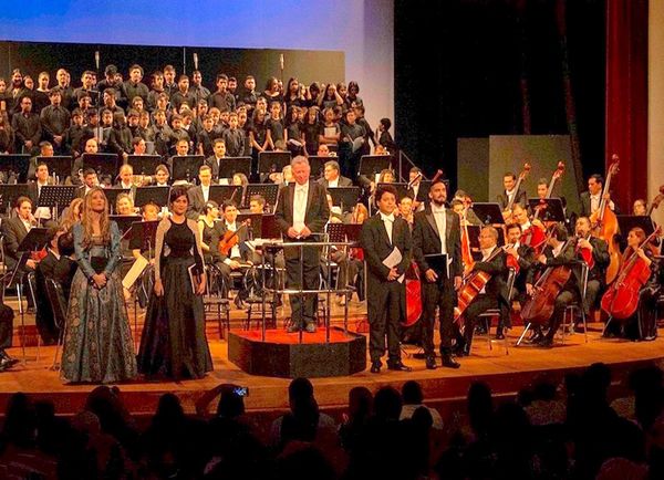 La OSCA toca en gala aniversario