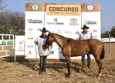 Marcha Criolla coronó a los mejores competidores
