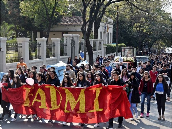 Jóvenes anhelan políticos católicos comprometidos con legado de Cristo