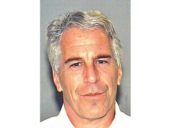 Crece el escándalo en EEUU por muerte del millonario Epstein