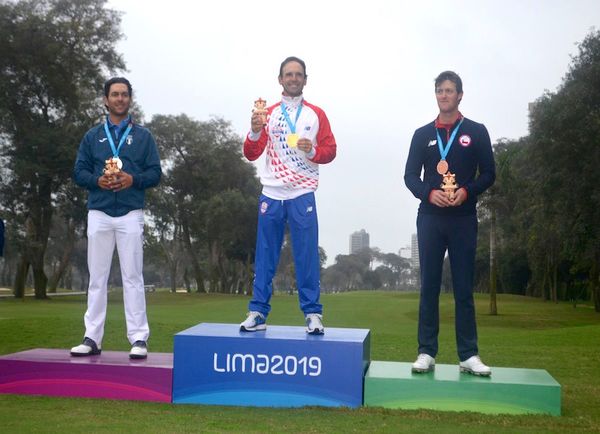 El golf tiñe de oro y plata a Paraguay