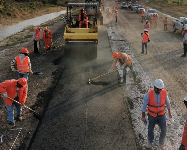 Ruta Bioceánica estará preparada para resistir el tránsito de vehículos pesados | .::Agencia IP::.