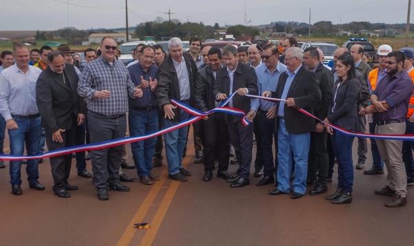 MOPC inaugura primera ruta “Llave en mano”