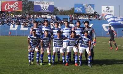 Tres comandan la Intermedia