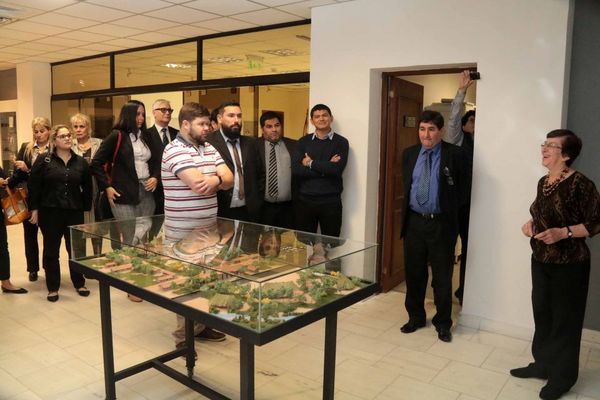 Estudiantes de Derecho visitan Museo de la Justicia