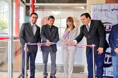 Registran visita de unas setecientas cincuenta personas en Centro Nacional de Empleo - .::RADIO NACIONAL::.