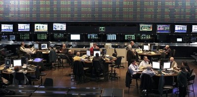 Los mercados reaccionan tras las PASO en Argentina: bonos a la baja y acciones en caída de hasta 35% - ADN Paraguayo