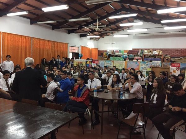 Itaipú: secundarios consideran causa nacional y organizan charlas con expertos