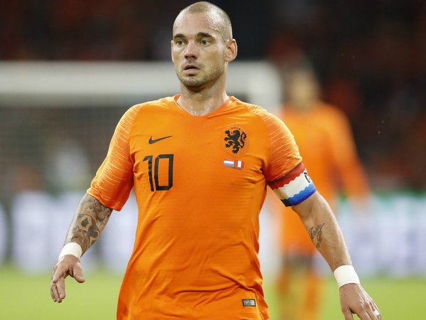 Wesley Sneijder anuncia su retiro profesional