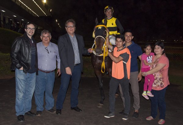 Krupier Secreto se llevó el premio República de Ecuador