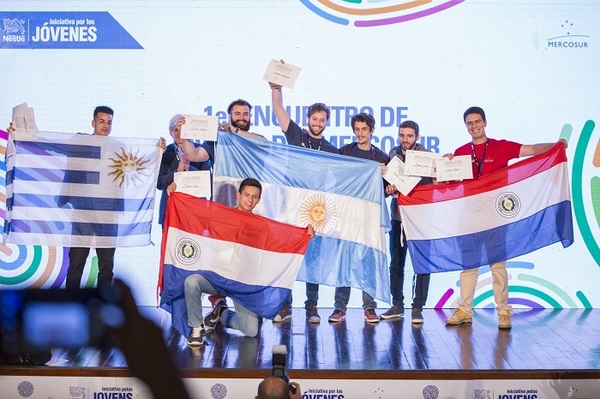 Invitan a jóvenes a presentar sus ideas innovadoras