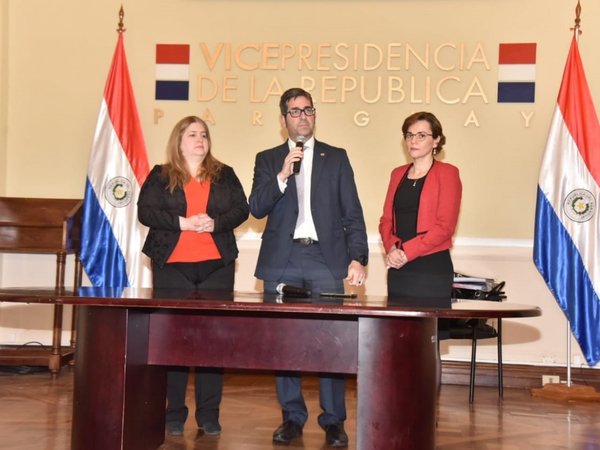 Declaraciones de Velázquez también se contraponen a las de Ferreira