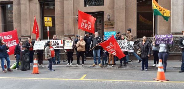 Anuncian escrache frente a la casa de Mario Abdo - Nacionales - ABC Color