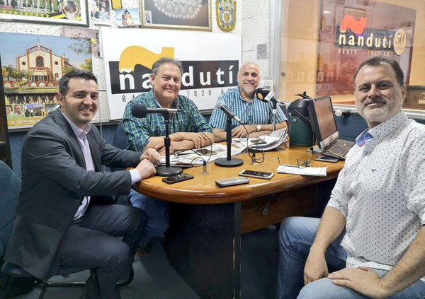 "Este abrazo repúblicano está unido con saliva y tiene sabor a chantaje" » Ñanduti