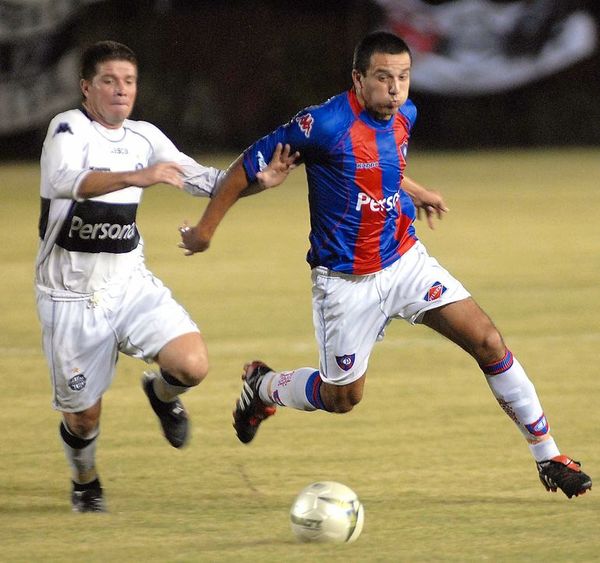 El primer clásico del Clausura - Fútbol - ABC Color