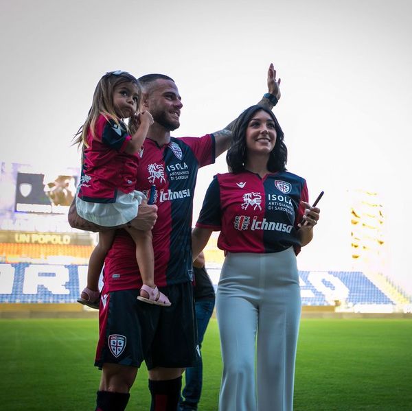 Nahitan Nández fue presentado - Fútbol - ABC Color