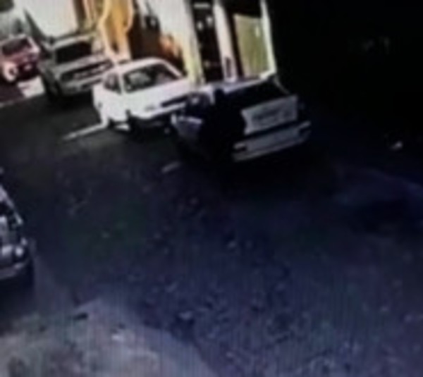 Detienen a supuesto asaltante del Mercado 4 - Paraguay.com