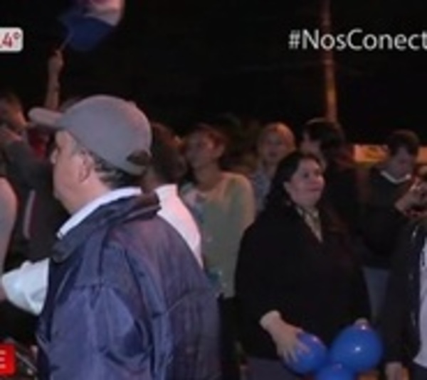 "Fuera Marito": Manifestantes cierran media calzada de Acceso Sur - Paraguay.com