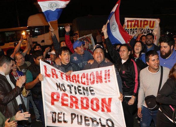 PLRA se enfrenta al gobierno de Mario Abdo en plena crisis