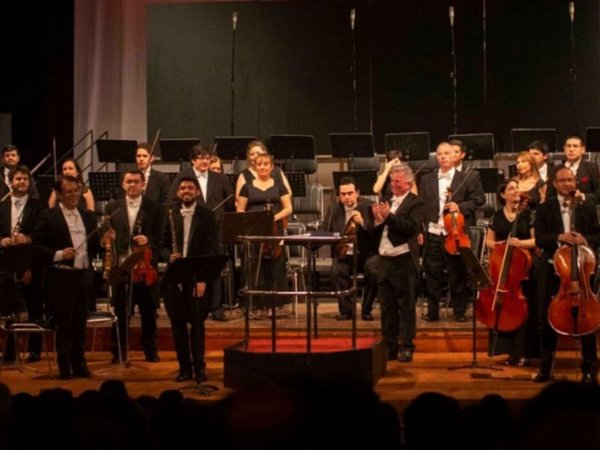 Asunción se viste de gala y festeja con arte sus 482 años de fundación