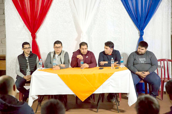 Con críticas contra Caballero por nepotismo y prebendarismo, buscan ocupar espacios de poder